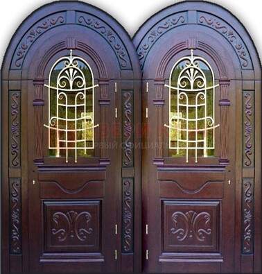 Индивидуальная арочная дверь со стеклом и ковкой ДА-19 в Рузе