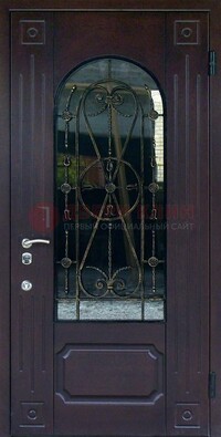 Стальная дверь со стеклом и ковкой ДСК-80 в загородный дом в Волхове