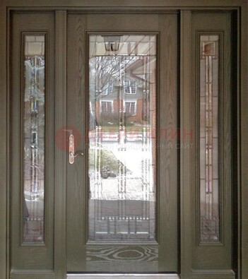 Коричневая стальная дверь с массивом дуба с витражом ВЖ-16 в Лосино-Петровсом